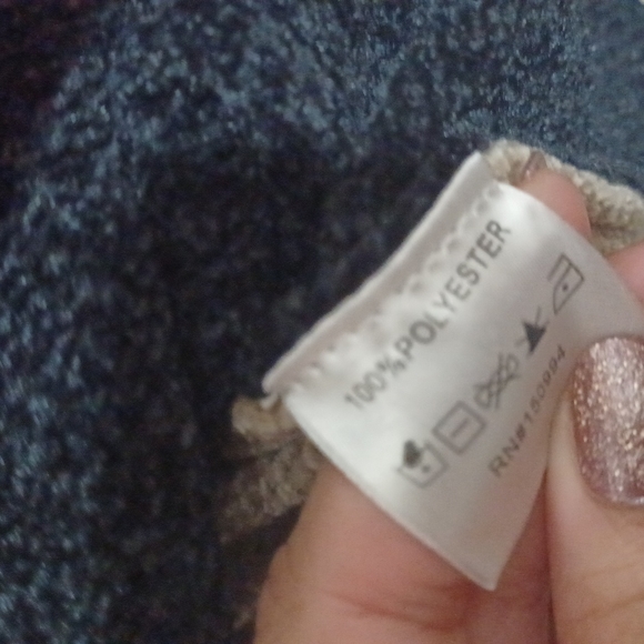 Cropped two-shade Sweater - Picture 4 of 4